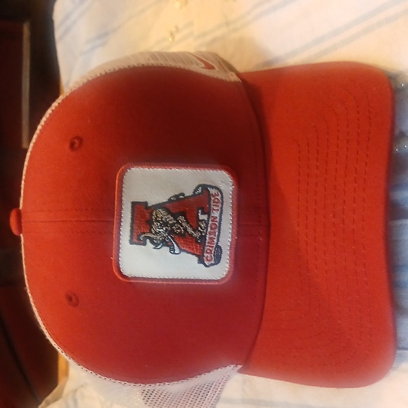 Nike Alabama Red and White Mesh Cap - Picture 1 of 6